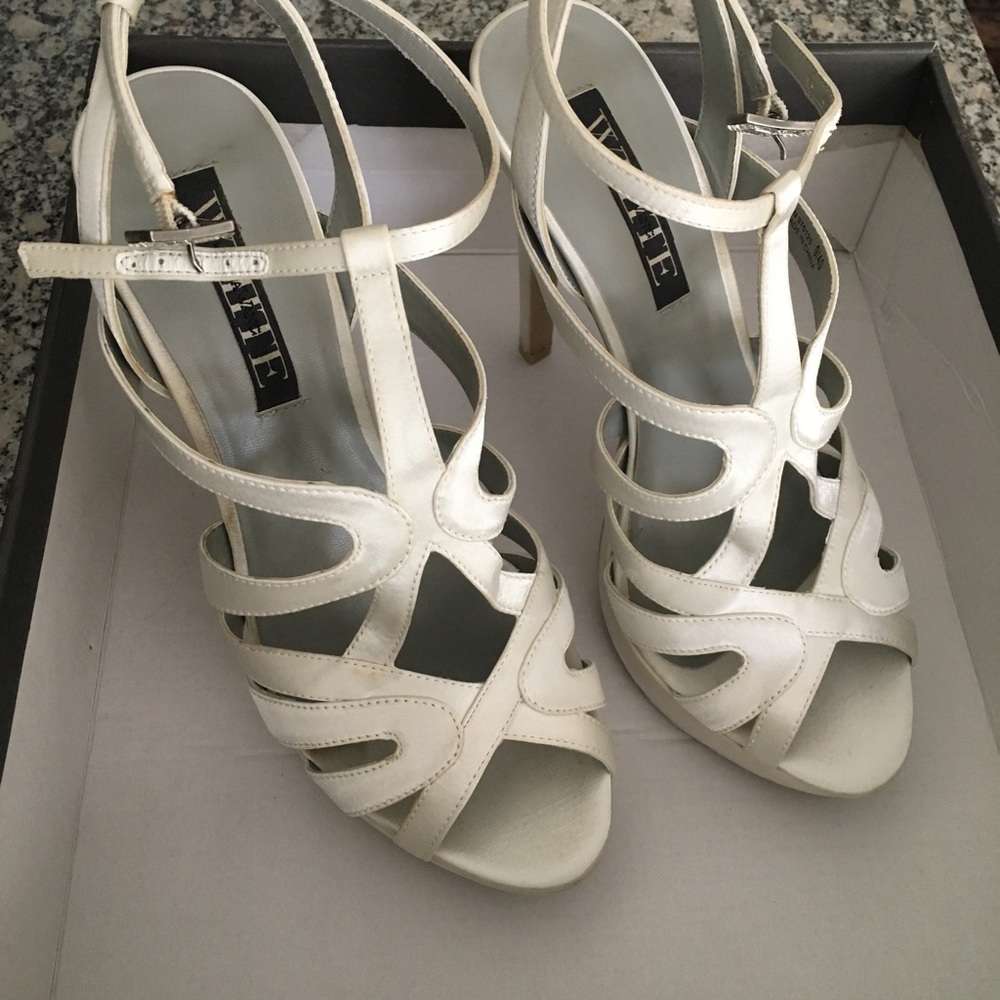 White by Vera Wang - Ivory Satin Caged Heel Size 9